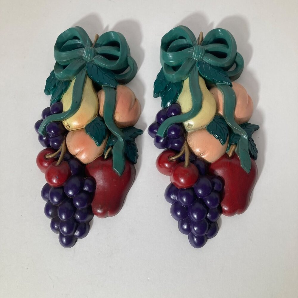 2- 1995 Vintage Burwood Fruit Wall Hangers‎ Grapes Cherries Apple 8.5 x 4"